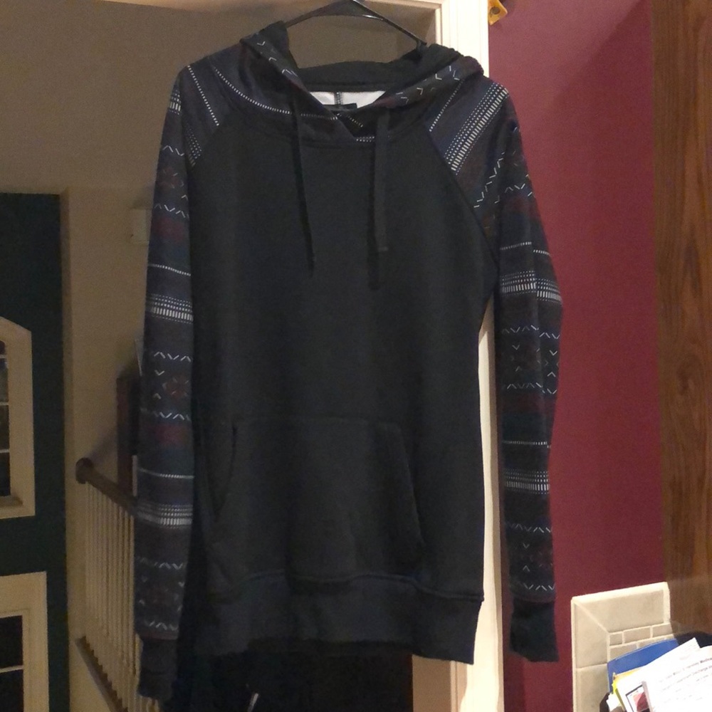 Black tribal print sweatshirt